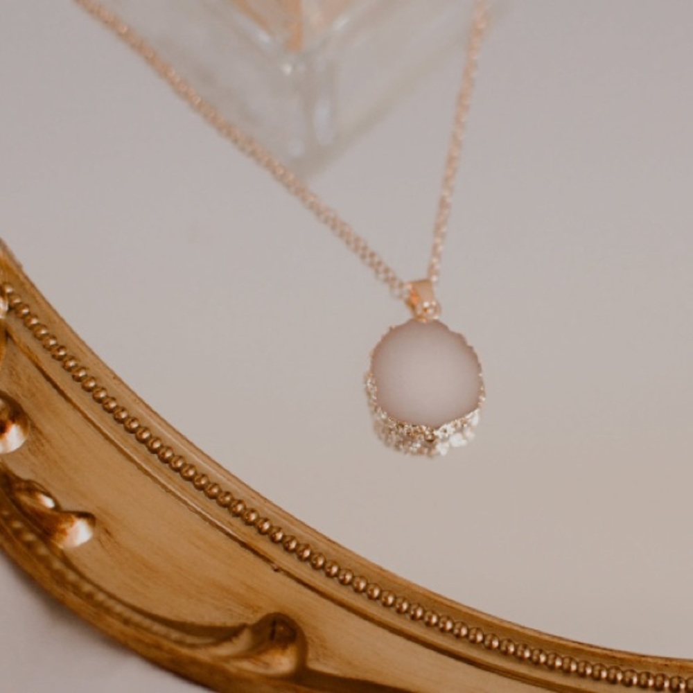 Healing Crystal Necklace, Rose Quartz Gold Pink